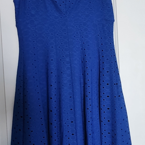 Chic Blue Eyelet Midi Dress - Picture 3 of 6